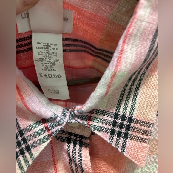 Liz Claiborne Pink Plaid Button down Plaid Blouse. EUC. Size Medium - Picture 4 of 6